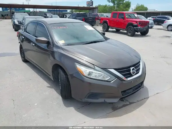 1N4AL3AP0GN310421 2016 NISSAN ALTIMA - Image 1