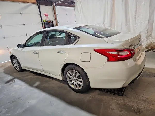 1N4AL3AP0GN311598 2016 NISSAN ALTIMA - Image 2
