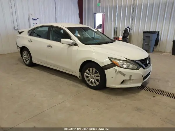 1N4AL3AP0GN321158 2016 NISSAN ALTIMA - Image 1