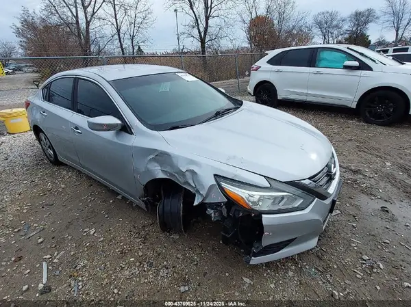 1N4AL3AP0GN329079 2016 NISSAN ALTIMA - Image 1