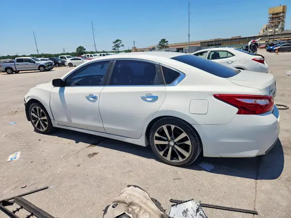 1N4AL3AP0GN335593 2016 NISSAN ALTIMA - Image 2