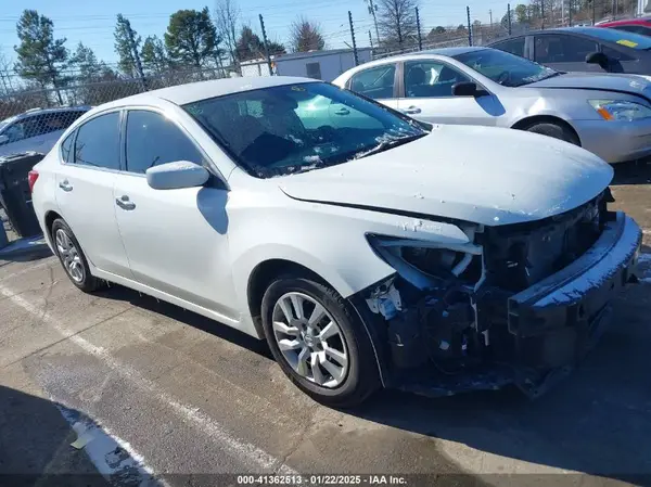 1N4AL3AP0GN340552 2016 NISSAN ALTIMA - Image 1