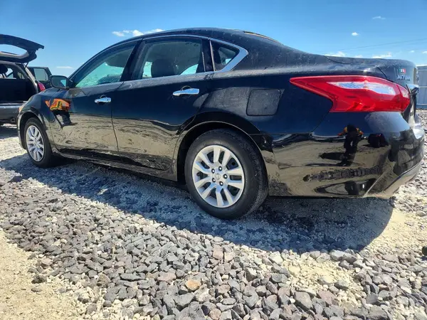1N4AL3AP0GN368917 2016 NISSAN ALTIMA - Image 2