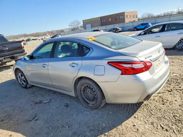 1N4AL3AP0GN369078 2016 NISSAN ALTIMA - Image 2