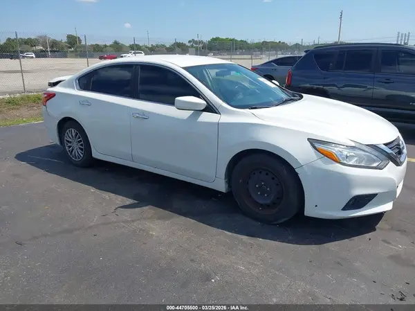 1N4AL3AP0GN376483 2016 NISSAN ALTIMA - Image 1