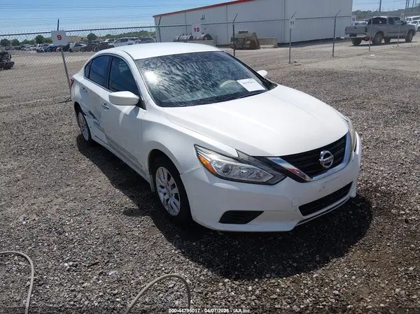 1N4AL3AP0GN382798 2016 NISSAN ALTIMA - Image 1
