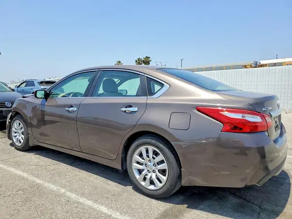 1N4AL3AP0GN393199 2016 NISSAN ALTIMA - Image 2