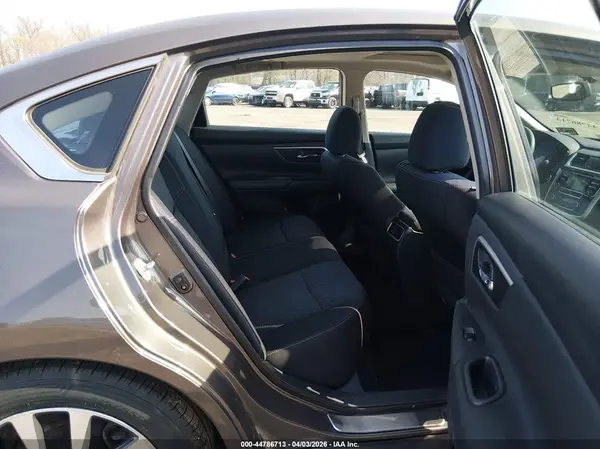1N4AL3AP0HC111141 2017 NISSAN ALTIMA - Image 8