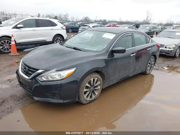 1N4AL3AP0HC112144 2017 NISSAN ALTIMA - Image 2