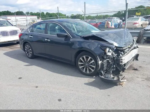 1N4AL3AP0HC112371 2017 NISSAN ALTIMA - Image 1