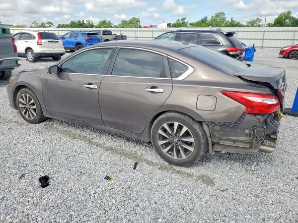 1N4AL3AP0HC113505 2017 NISSAN ALTIMA - Image 2
