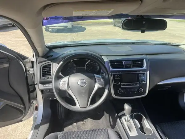 1N4AL3AP0HC114864 2017 NISSAN ALTIMA - Image 8