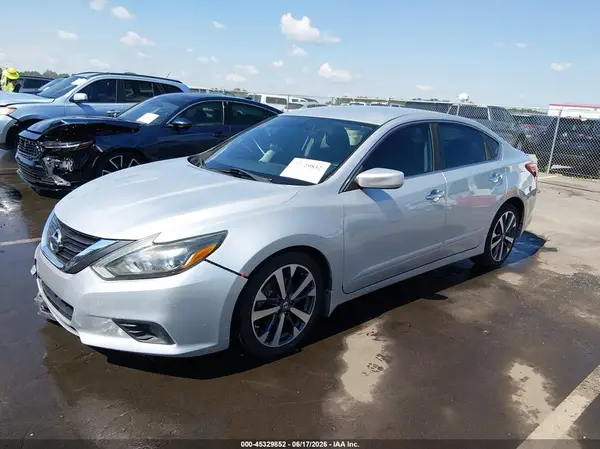 1N4AL3AP0HC117800 2017 NISSAN ALTIMA - Image 2