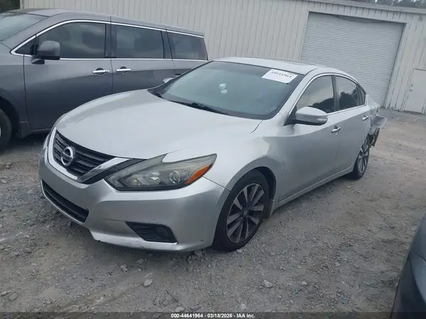 1N4AL3AP0HC119417 2017 NISSAN ALTIMA - Image 2