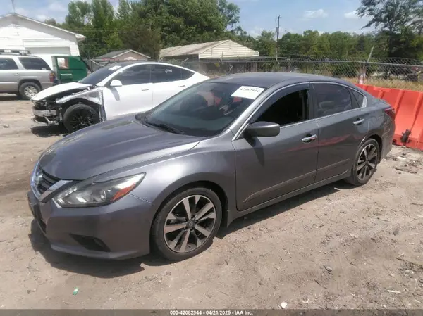 1N4AL3AP0HC119630 2017 NISSAN ALTIMA - Image 2