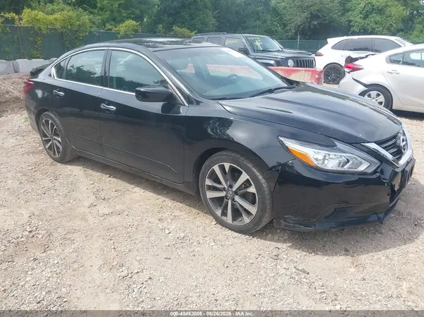 1N4AL3AP0HC120051 2017 NISSAN ALTIMA - Image 1