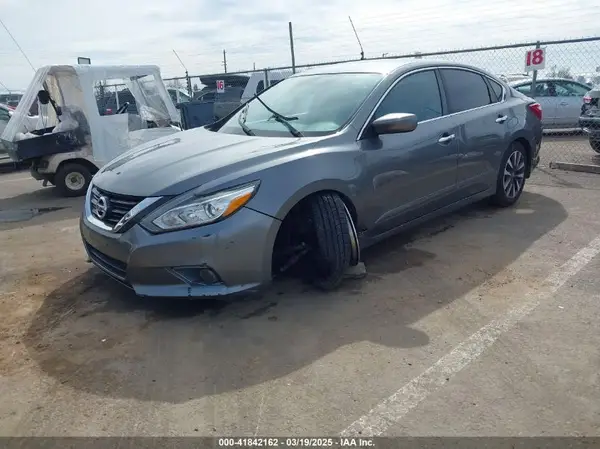 1N4AL3AP0HC123211 2017 NISSAN ALTIMA - Image 2