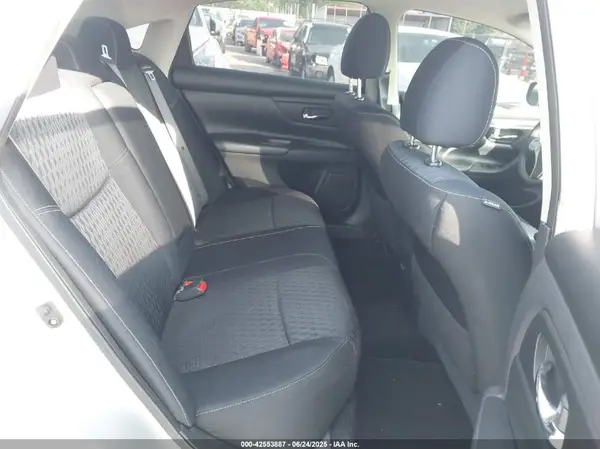 1N4AL3AP0HC124827 2017 NISSAN ALTIMA - Image 8