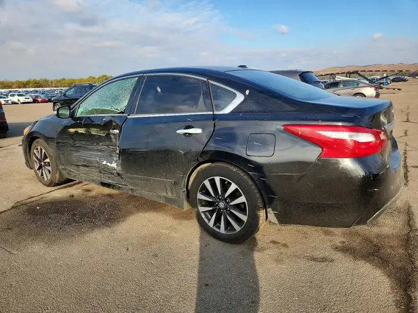1N4AL3AP0HC127291 2017 NISSAN ALTIMA - Image 2