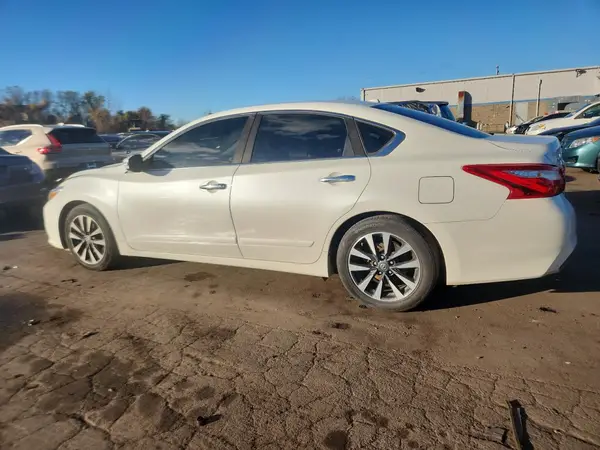 1N4AL3AP0HC127727 2017 NISSAN ALTIMA - Image 2
