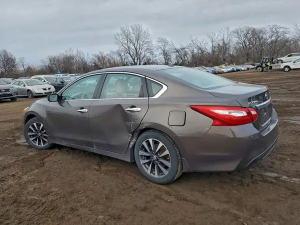 1N4AL3AP0HC127985 2017 NISSAN ALTIMA - Image 2
