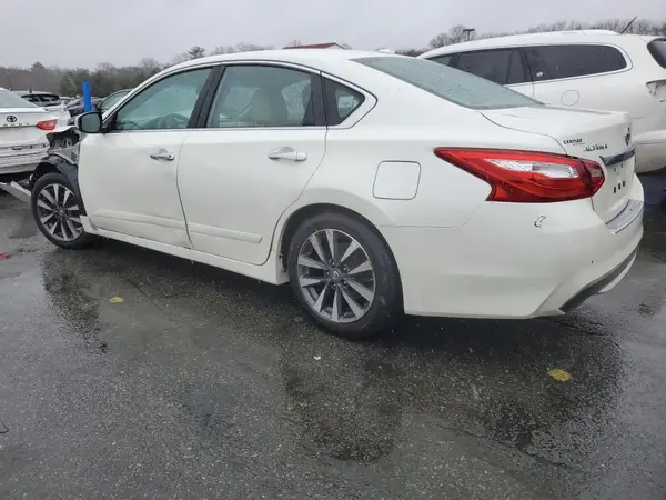 1N4AL3AP0HC128652 2017 NISSAN ALTIMA - Image 2