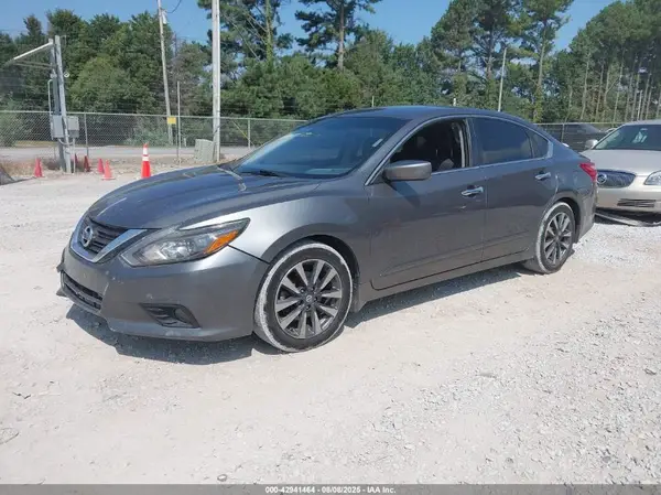 1N4AL3AP0HC129316 2017 NISSAN ALTIMA - Image 2