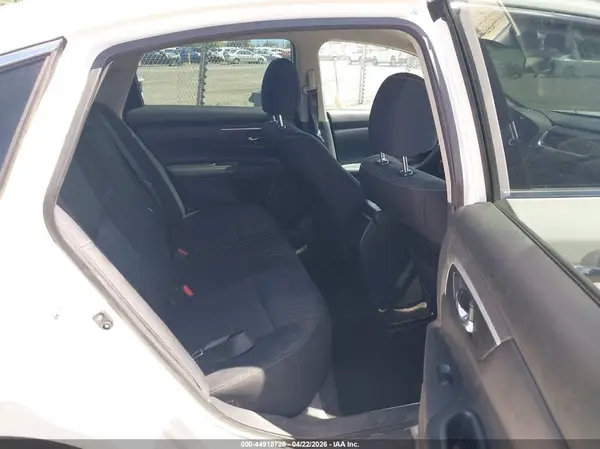 1N4AL3AP0HC130479 2017 NISSAN ALTIMA - Image 8