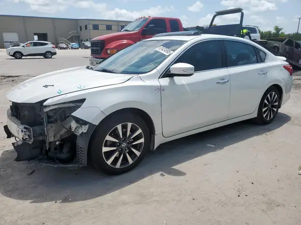 1N4AL3AP0HC130515 2017 NISSAN ALTIMA - Image 1
