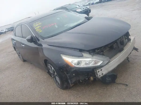 1N4AL3AP0HC131759 2017 NISSAN ALTIMA - Image 1