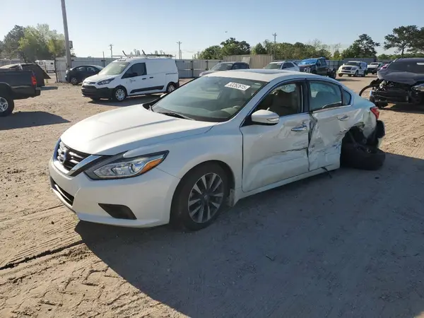 1N4AL3AP0HC132538 2017 NISSAN ALTIMA - Image 1