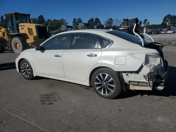 1N4AL3AP0HC132586 2017 NISSAN ALTIMA - Image 2