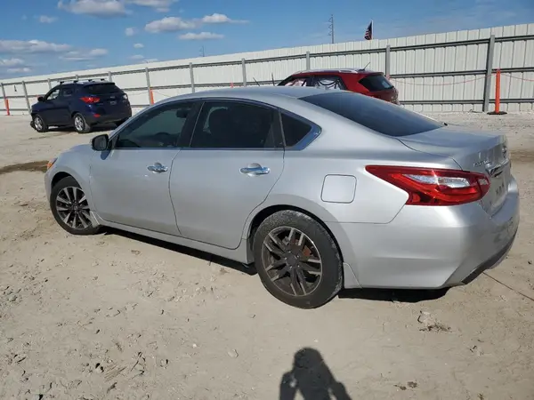 1N4AL3AP0HC133155 2017 NISSAN ALTIMA - Image 2