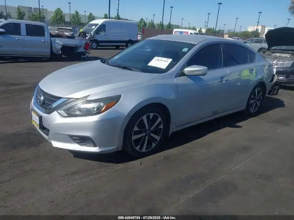 1N4AL3AP0HC134144 2017 NISSAN ALTIMA - Image 2