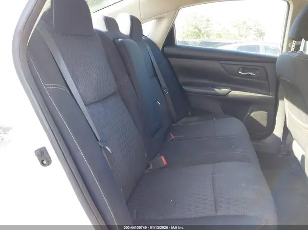 1N4AL3AP0HC140381 2017 NISSAN ALTIMA - Image 8