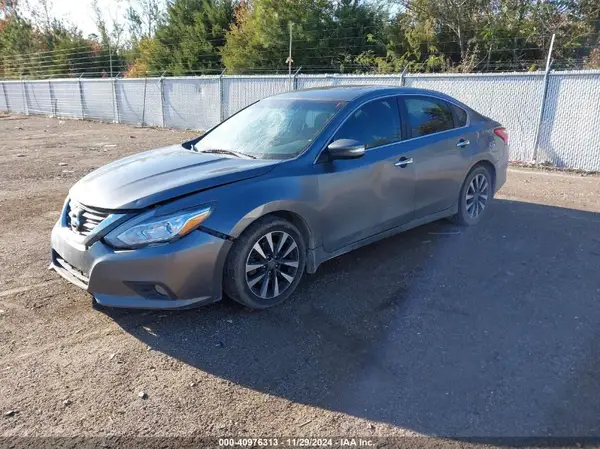 1N4AL3AP0HC143958 2017 NISSAN ALTIMA - Image 2