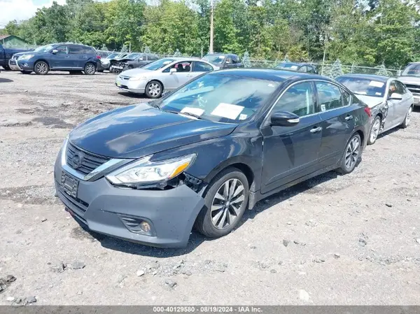 1N4AL3AP0HC144575 2017 NISSAN ALTIMA - Image 2