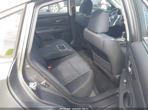 1N4AL3AP0HC147105 2017 NISSAN ALTIMA - Image 8