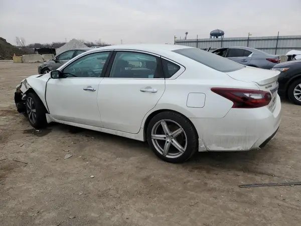 1N4AL3AP0HC147170 2017 NISSAN ALTIMA - Image 2