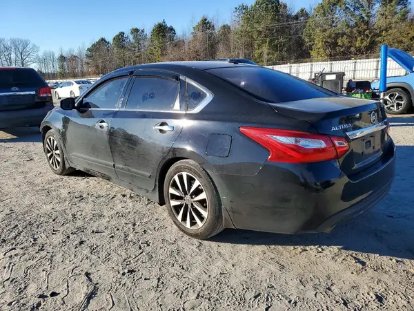 1N4AL3AP0HC149565 2017 NISSAN ALTIMA - Image 2