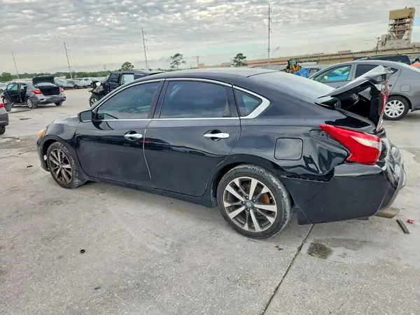 1N4AL3AP0HC150148 2017 NISSAN ALTIMA - Image 2
