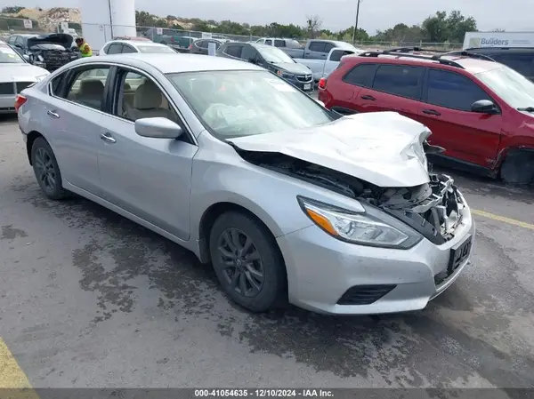 1N4AL3AP0HC150442 2017 NISSAN ALTIMA - Image 1