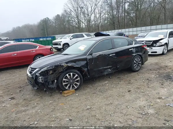 1N4AL3AP0HC152935 2017 NISSAN ALTIMA - Image 2