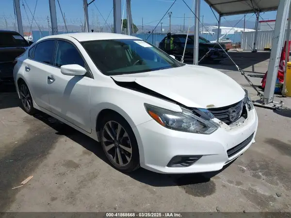 1N4AL3AP0HC154247 2017 NISSAN ALTIMA - Image 1