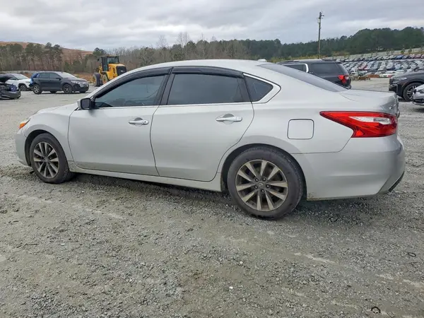 1N4AL3AP0HC154961 2017 NISSAN ALTIMA - Image 2
