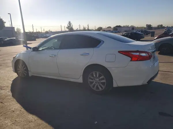 1N4AL3AP0HC155947 2017 NISSAN ALTIMA - Image 2