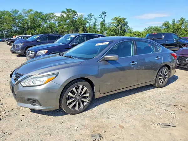 1N4AL3AP0HC156421 2017 NISSAN ALTIMA - Image 1
