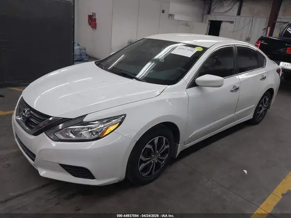 1N4AL3AP0HC156788 2017 NISSAN ALTIMA - Image 2