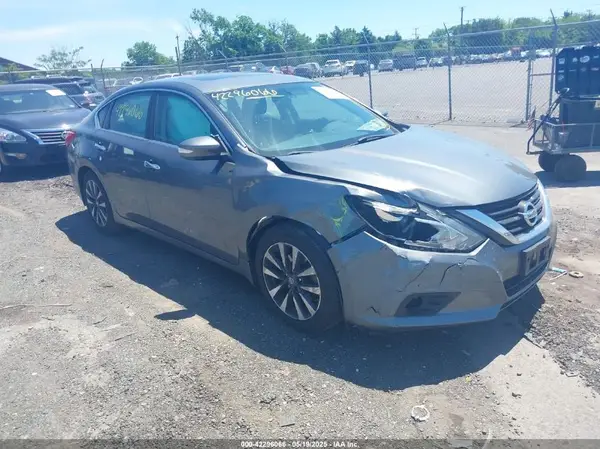 1N4AL3AP0HC158475 2017 NISSAN ALTIMA - Image 1