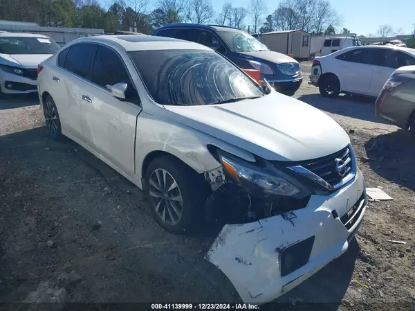 1N4AL3AP0HC158797 2017 NISSAN ALTIMA - Image 1